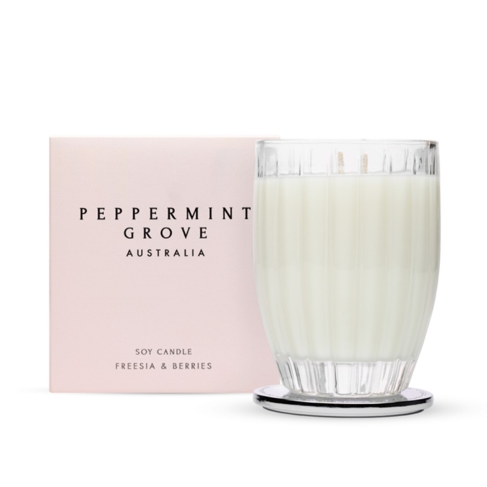 Peppermint Grove Candle - Freesia - Berries
