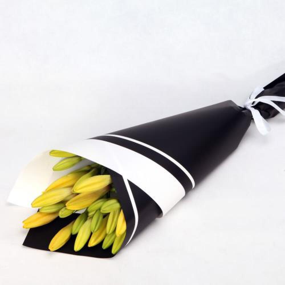 Yellow Asiatic Lily Wrap